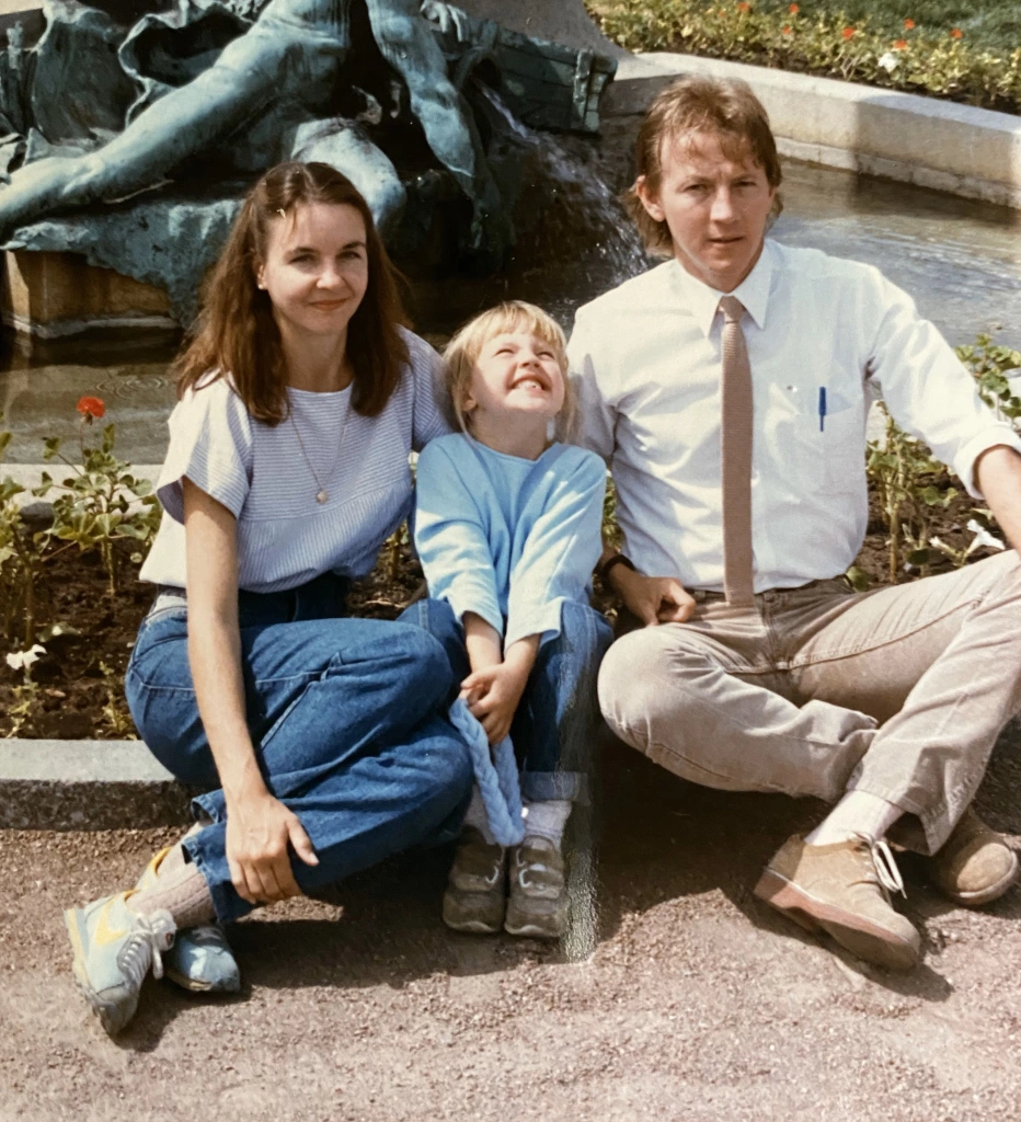  Kevin with his wife Sara and daughter Amanda about 1984.
